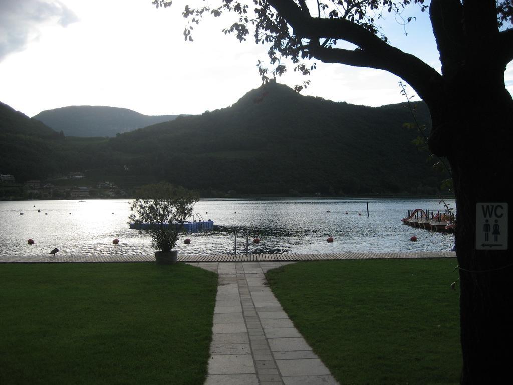 Seeberg Garni Hotel Caldaro Eksteriør bilde